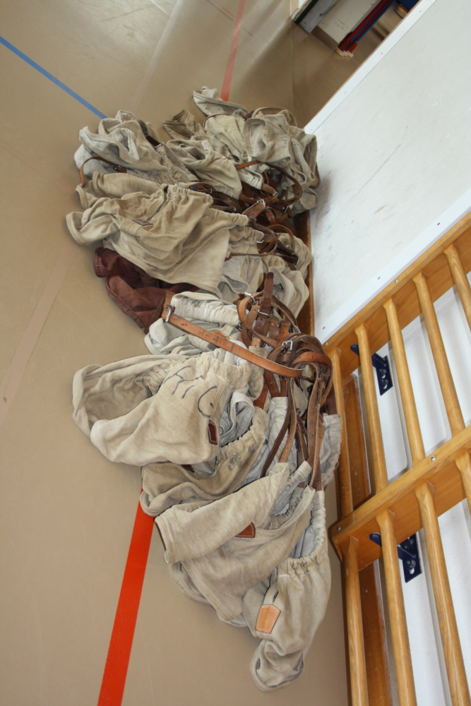 Sportbekleidung "Schwinghosen"