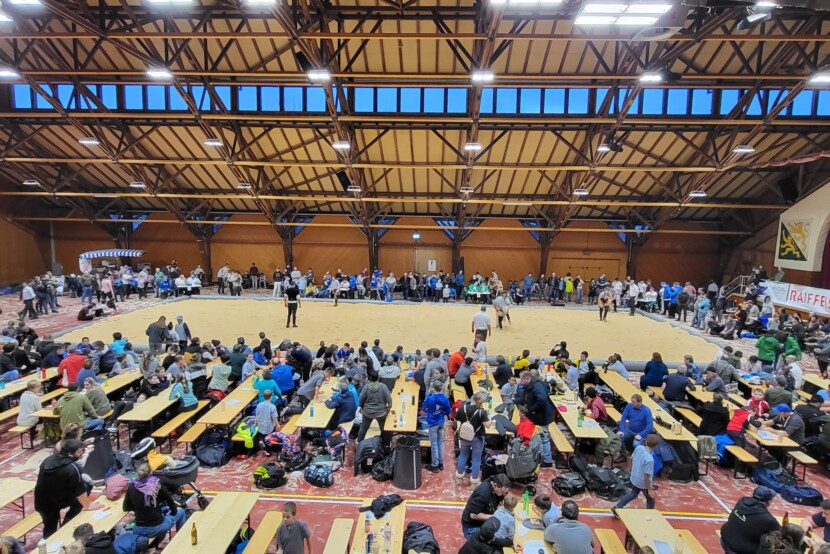 Schwingfestplatz vom 4. Thurgauer Nachwuchs Hallenschwingfest in Frauenfeld.