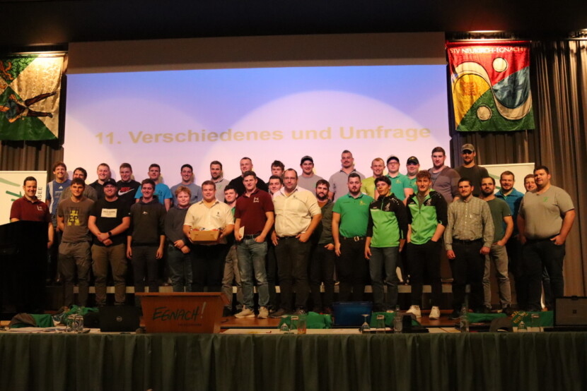 Team-Kollegen verabschieden die zurückgetretenen 
